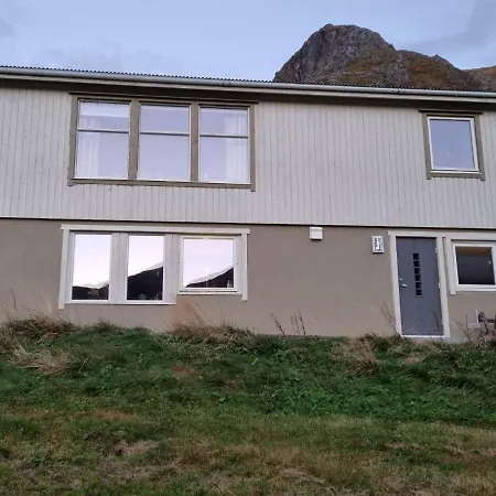 Sokkel Leiligheten * Bostad